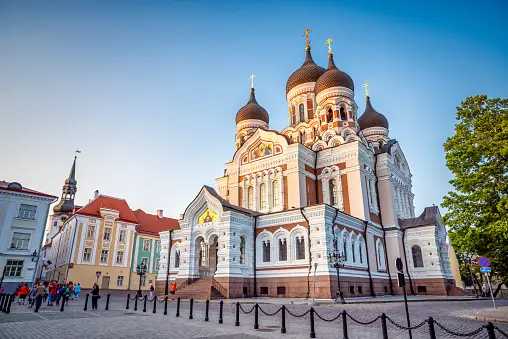 Russian customs - cultural, culinary and customary features